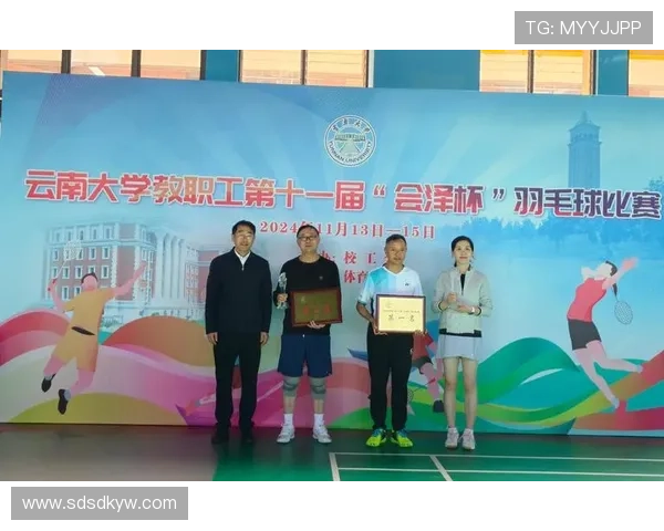 上海羽毛球队团队协作能力大幅提升荣获全国排名新高 上海羽毛球队团队协作能力大幅提升荣获全国排名新高