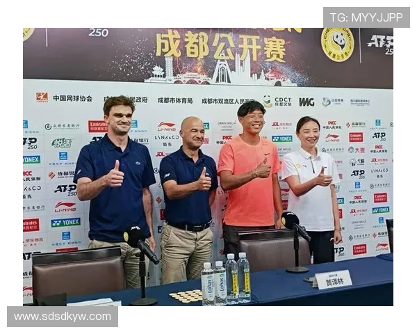 成都网球队与西安网球队赛后分析力量对比与战术探讨 成都网球队与西安网球队赛后分析力量对比与战术探讨
